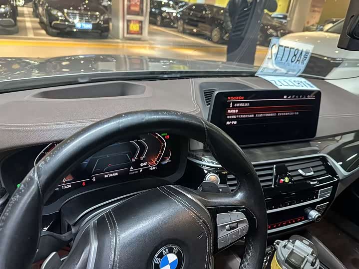 Фото 5 - BMW 5 Series