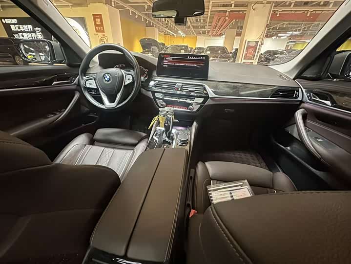 Фото 7 - BMW 5 Series