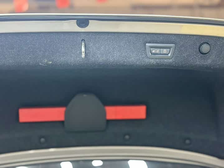 Фото 9 - BMW 5 Series