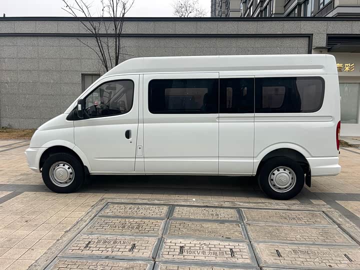 Фото 8 - Maxus V80