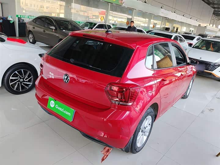 Фото 7 - Volkswagen Polo