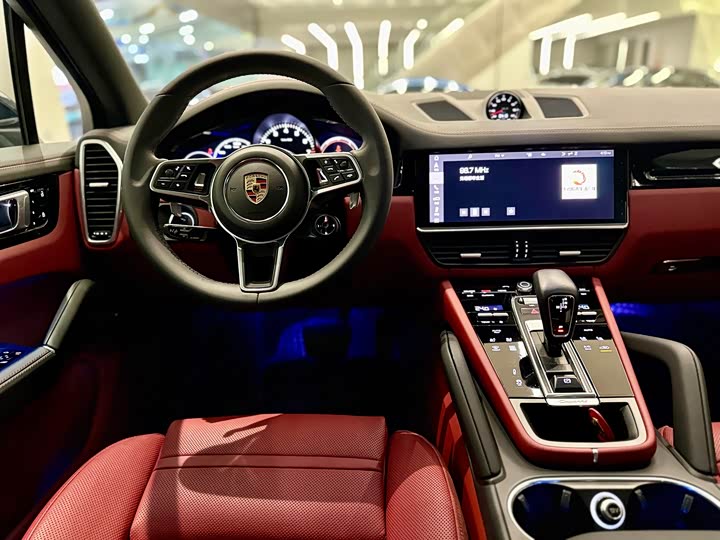 Фото 5 - Porsche Cayenne