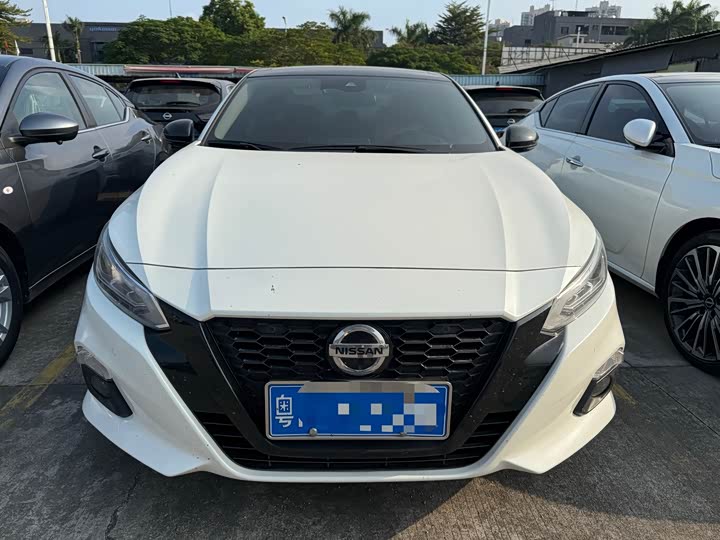 Фото 2 - Nissan Teana