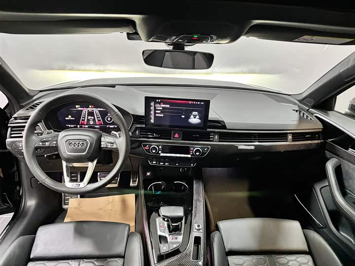 Фото 7 - Audi RS 4