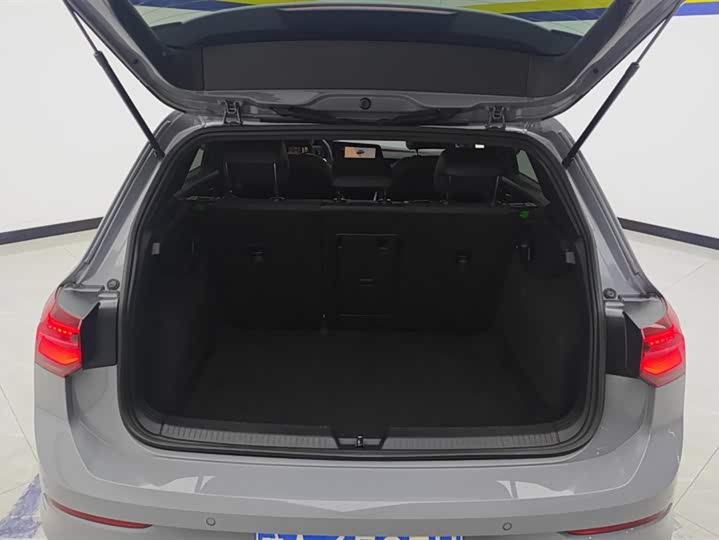 Фото 4 - Volkswagen Golf