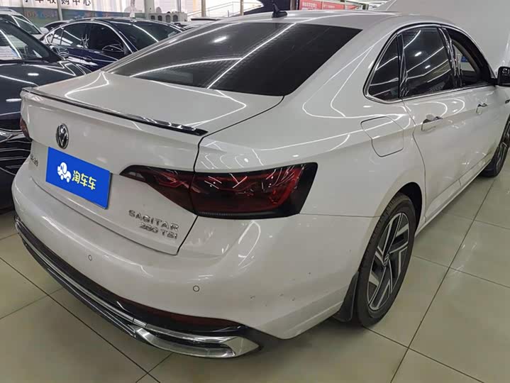 Фото 3 - Volkswagen Sagitar L