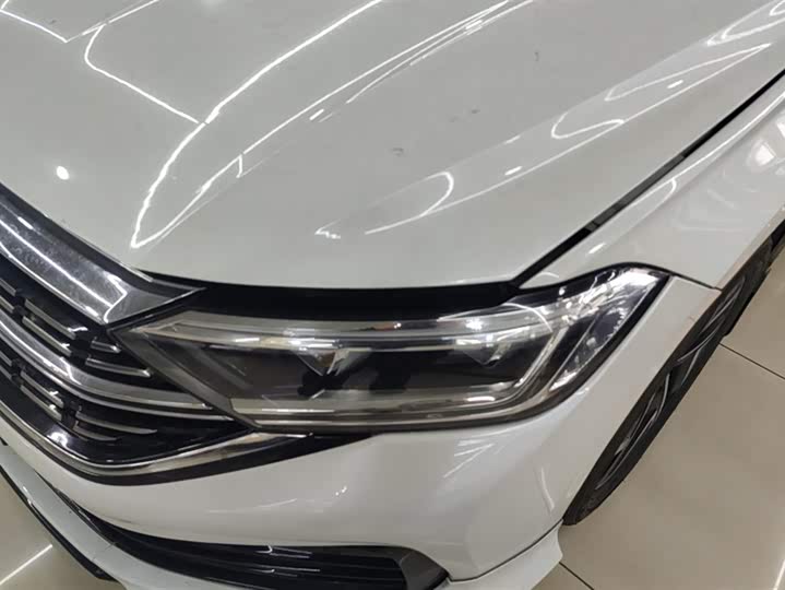 Фото 5 - Volkswagen Sagitar L