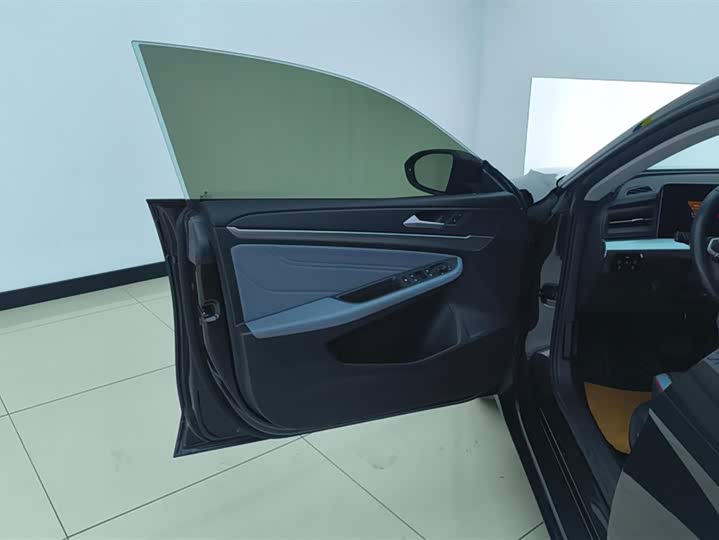 Фото 7 - Volkswagen Lamando L