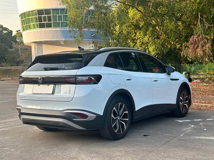 Фото 4 - Volkswagen ID.4 X