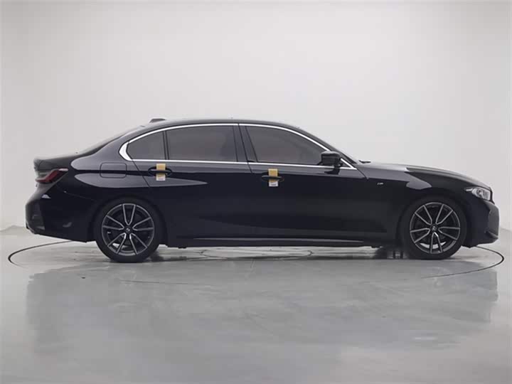 Фото 9 - BMW 3 Series