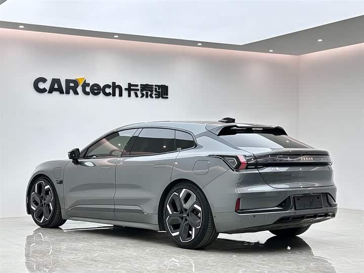 Фото 3 - Zeekr 001