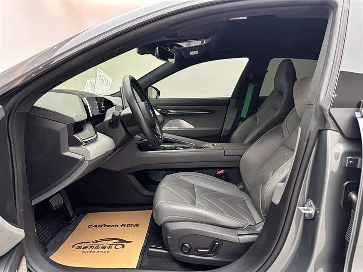 Фото 8 - Zeekr 001