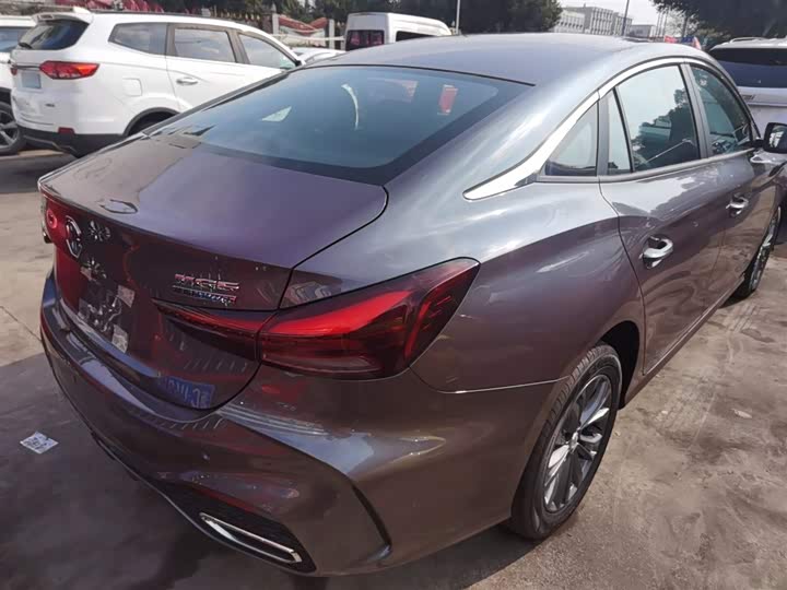 Фото 7 - MG Motor 5