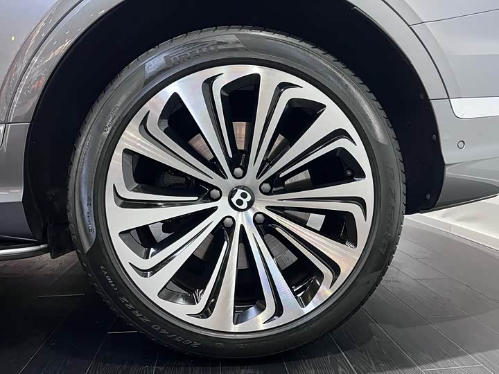 Фото 5 - Bentley Bentayga