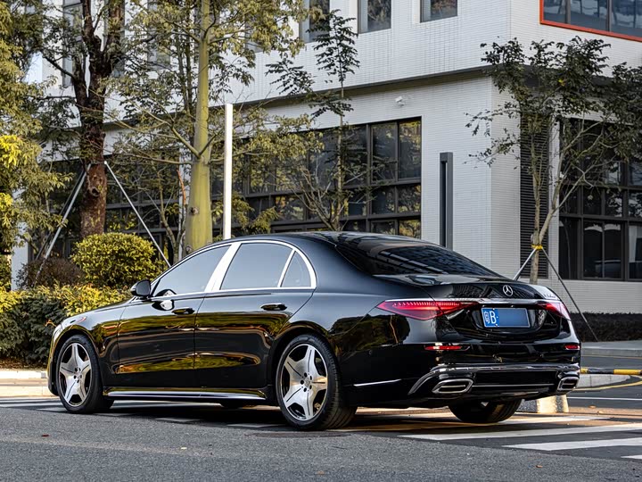 Фото 5 - Mercedes-Benz S-Class