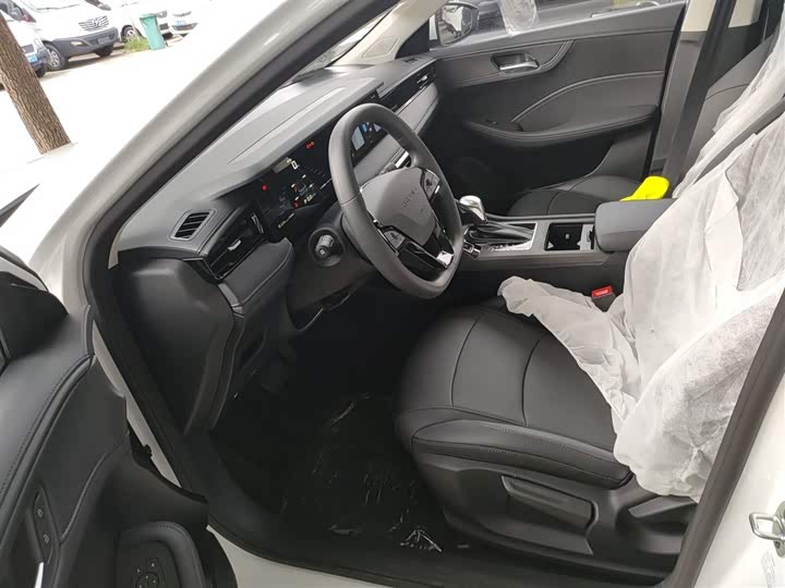 Фото 7 - Roewe i5