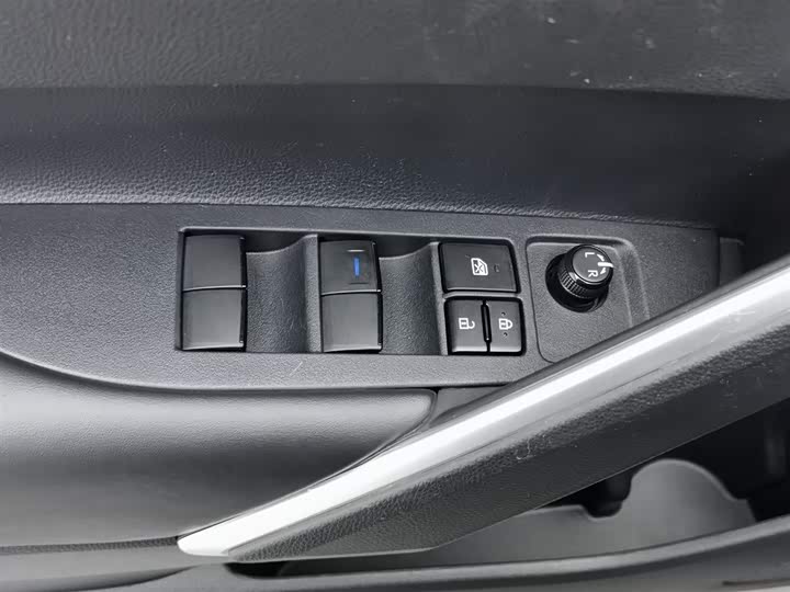 Фото 9 - Toyota Frontlander