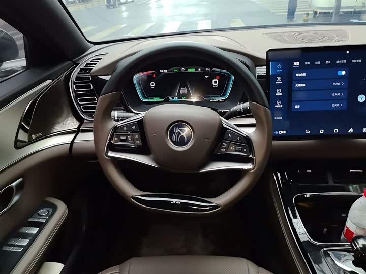 Фото 3 - BYD Han