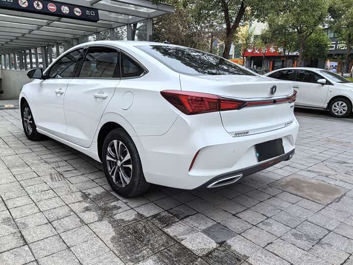 Фото 5 - Changan Eado Plus