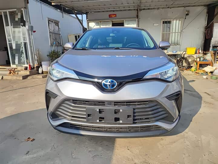 Фото 3 - Toyota Izoa