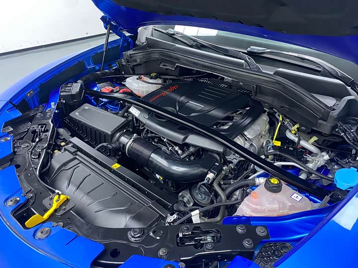 Фото 9 - Alfa Romeo Stelvio