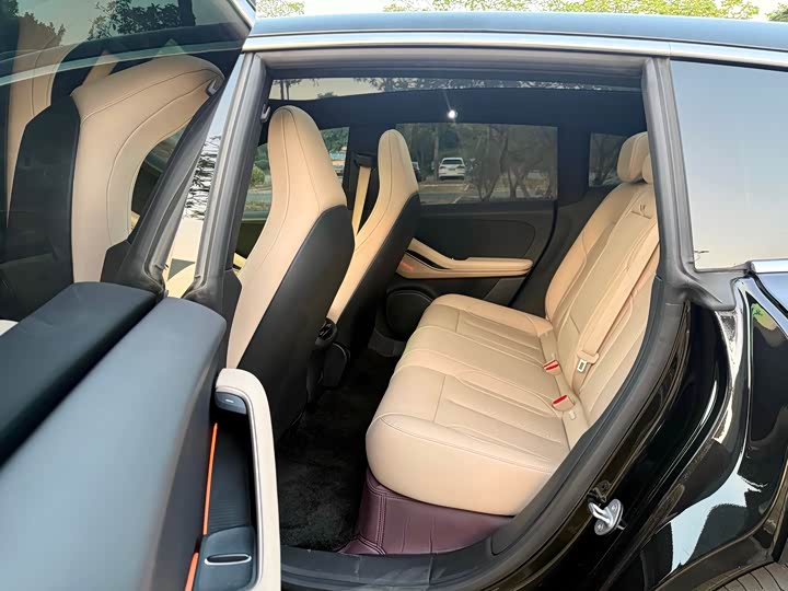 Фото 5 - Nio ET5T