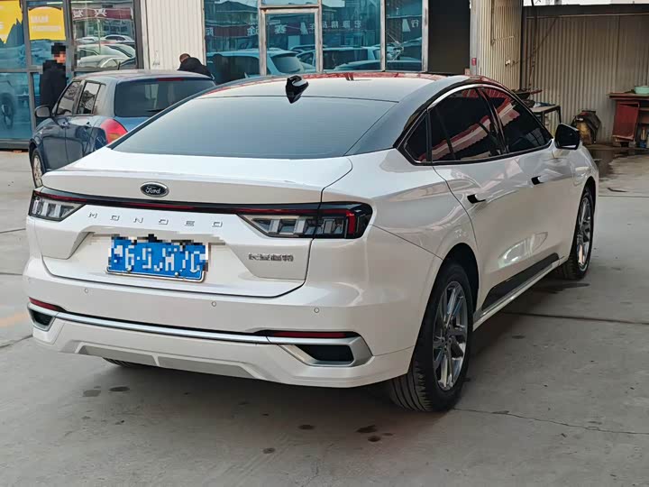 Фото 9 - Ford Mondeo