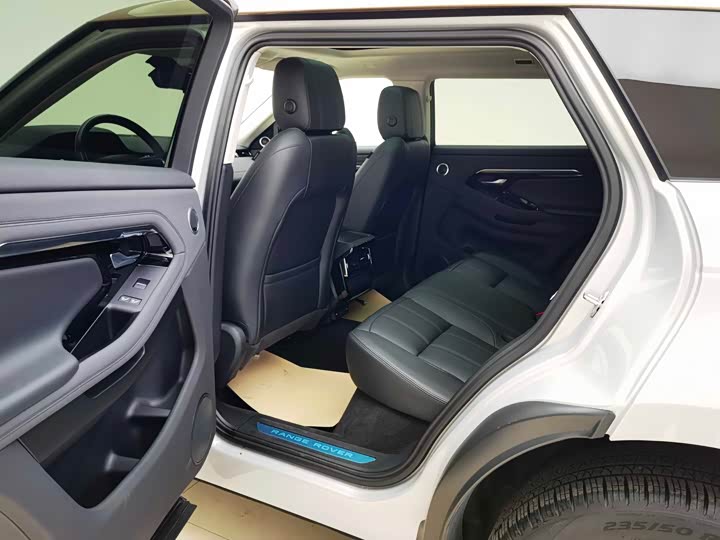 Фото 7 - Land Rover Range Rover Evoque L