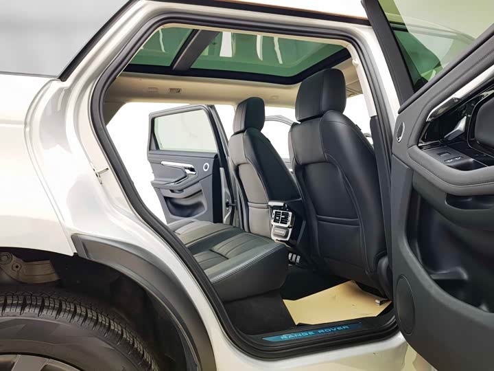 Фото 8 - Land Rover Range Rover Evoque L