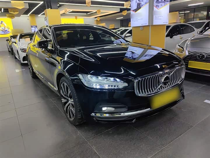 Фото 4 - Volvo S90