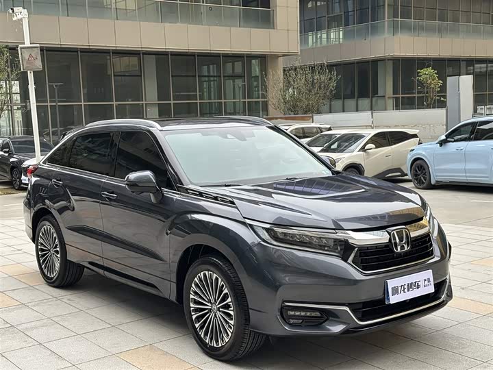 Фото 2 - Honda Avancier