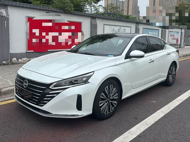 Фото 1 - Nissan Teana