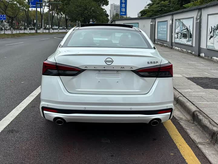 Фото 3 - Nissan Teana