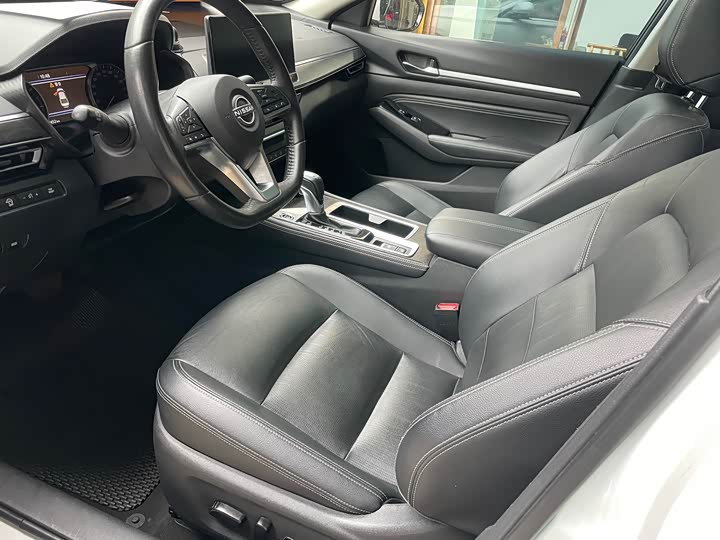 Фото 4 - Nissan Teana