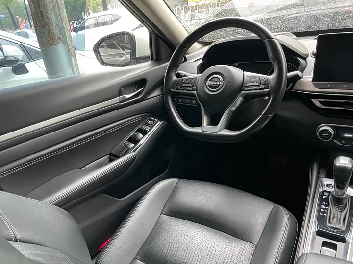 Фото 9 - Nissan Teana