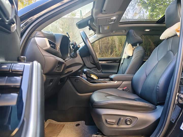 Фото 4 - Toyota Highlander