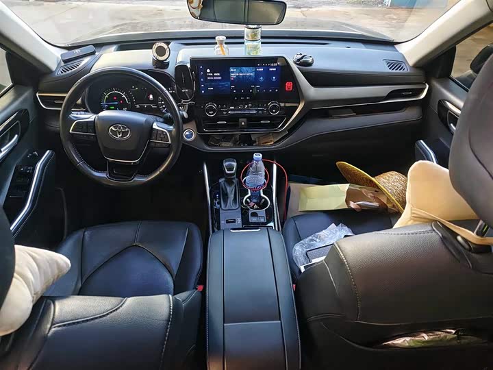 Фото 6 - Toyota Highlander