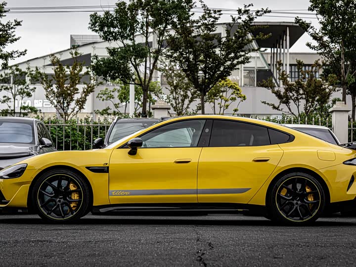 Фото 7 - Xiaomi SU7 Ultra