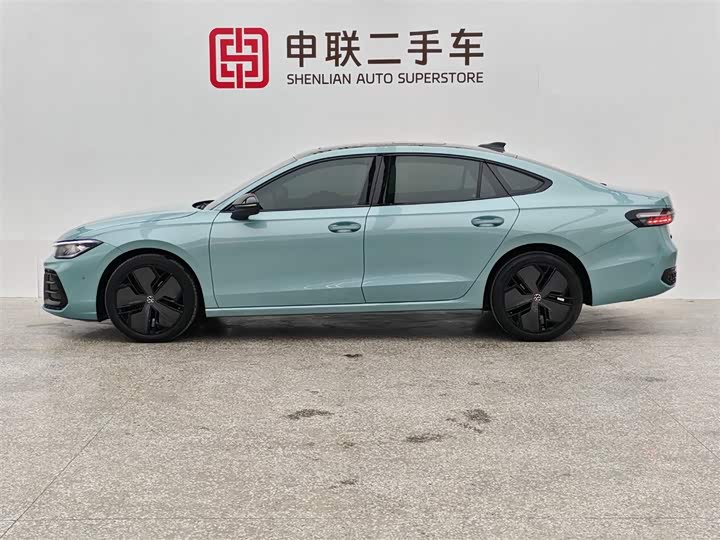 Фото 4 - Volkswagen Passat