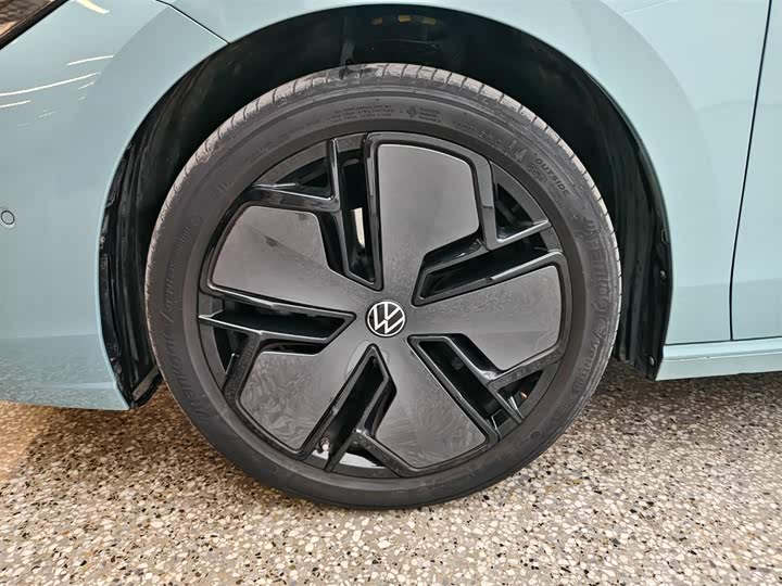 Фото 7 - Volkswagen Passat