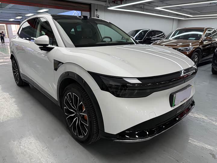 Фото 3 - Zeekr 7X