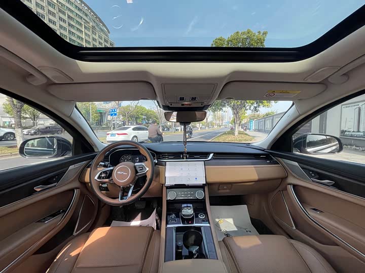 Фото 5 - Jaguar XF L