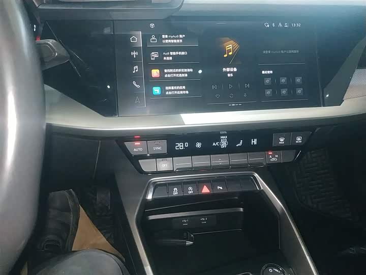 Фото 5 - Audi A3