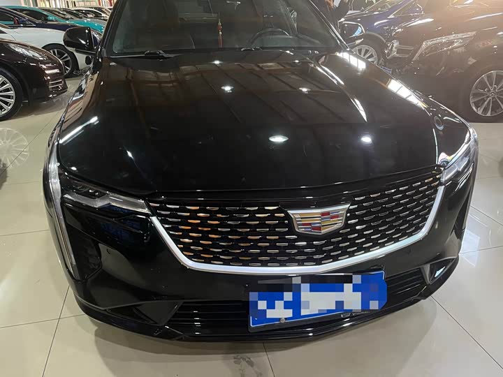 Фото 2 - Cadillac CT4