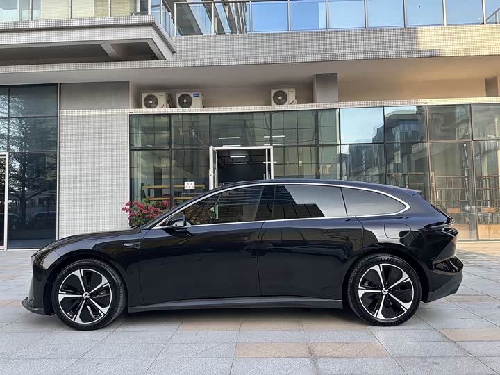 Фото 4 - Nio ET5T