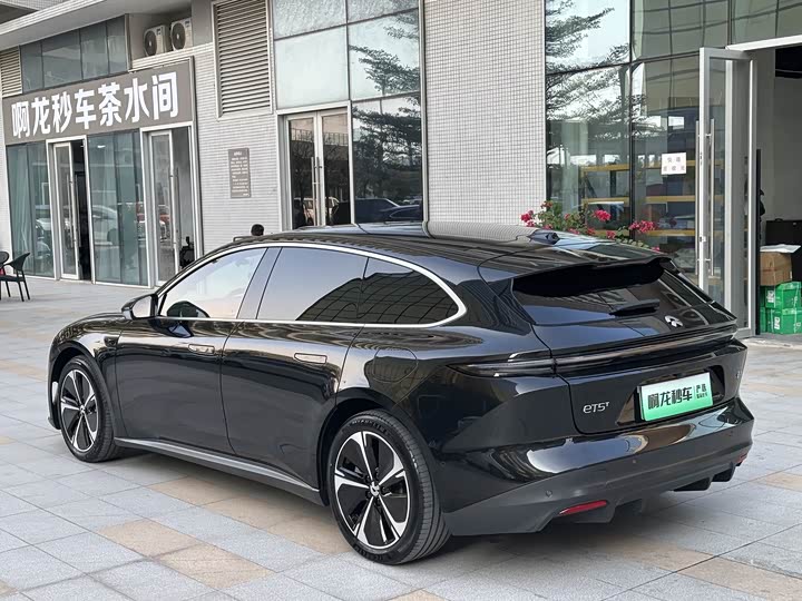 Фото 6 - Nio ET5T