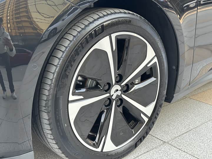 Фото 8 - Nio ET5T