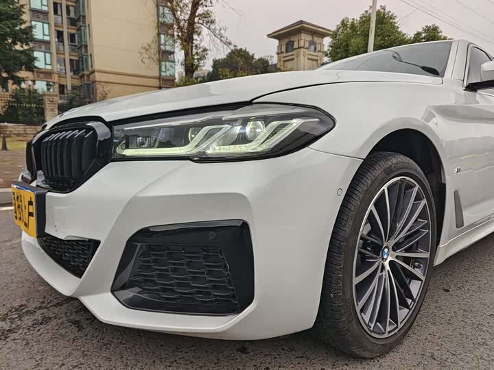 Фото 6 - BMW 5 Series