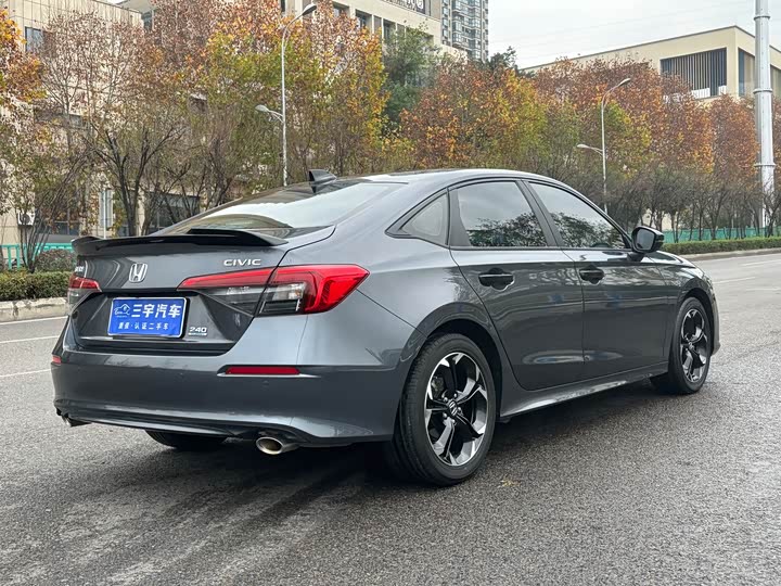 Фото 4 - Honda Civic