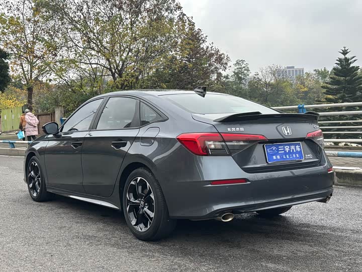 Фото 6 - Honda Civic